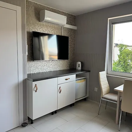 Apartment L&b